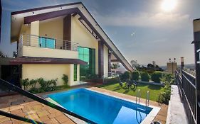 Aer Villa By Hill Staytion